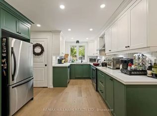 324 Kenilworth Ave #1A, Toronto, ON M4L 3S8
