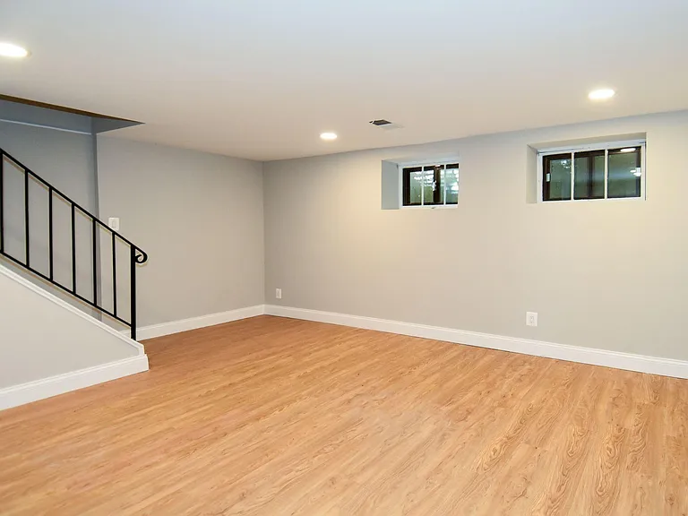 3402 S Stafford St — Photo 22