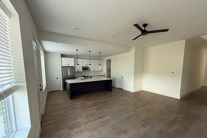 2nd image of 2922 Huffman Way