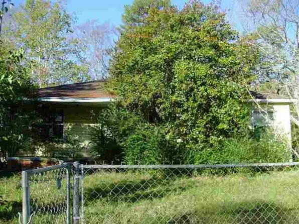 605 N Warren St, Overton, TX 75684