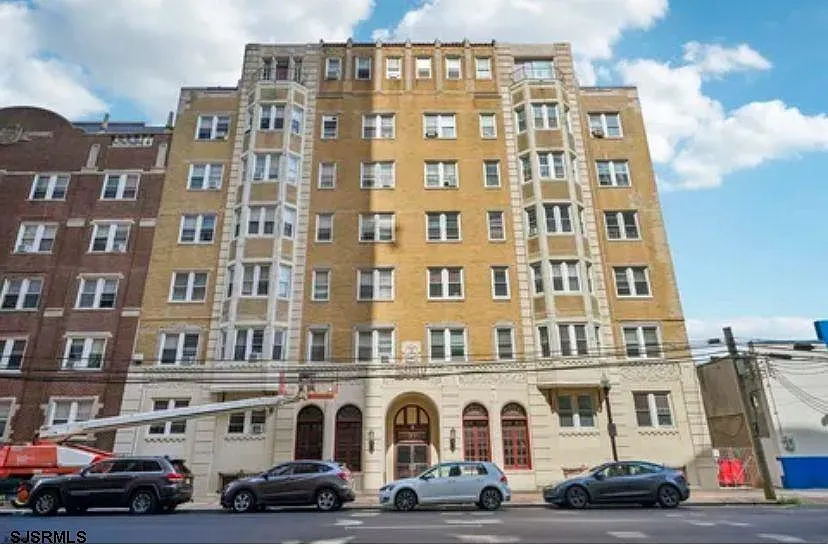 37 S Iowa Ave APT 7C photo 1