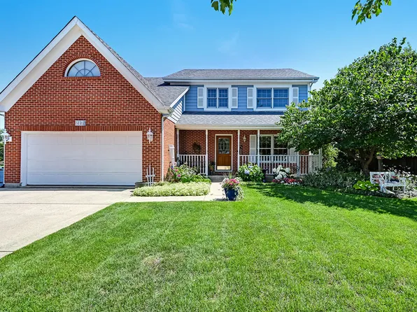 217 Rosewood Ct, Westmont, IL 60559