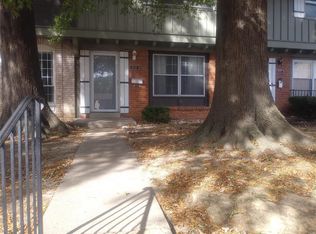 8739 Santa Bella Dr, Hazelwood, MO 63042