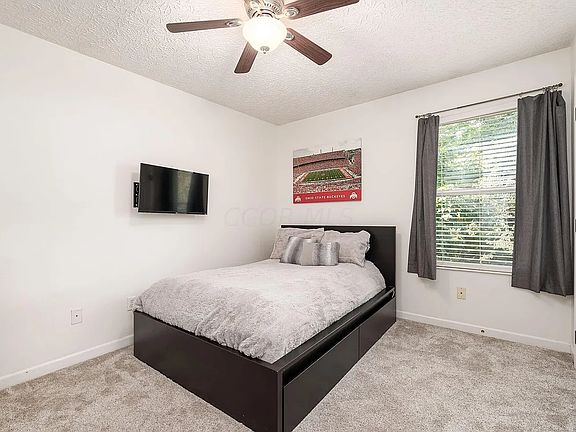4th image of 10521 Oro Vista Ave