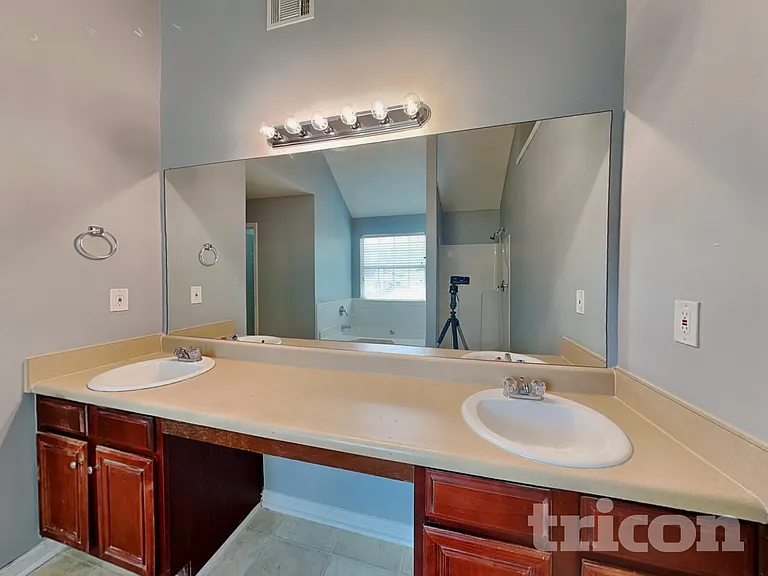 4828 Triger Ln — Photo 10