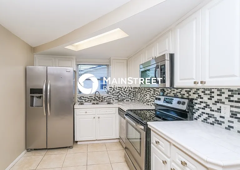1050 Normandy Blvd — Photo 7