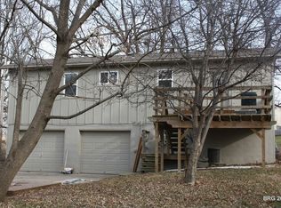 625 NE Sunnyside School Rd, Blue Springs, MO 64014