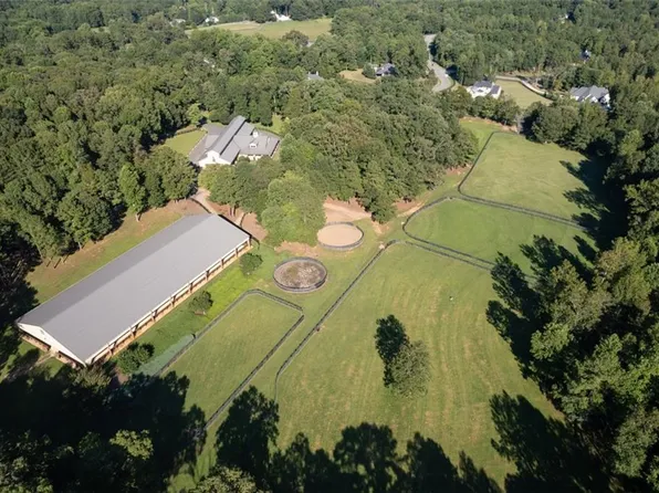 1162 Gantt Rd, Alpharetta, GA 30004