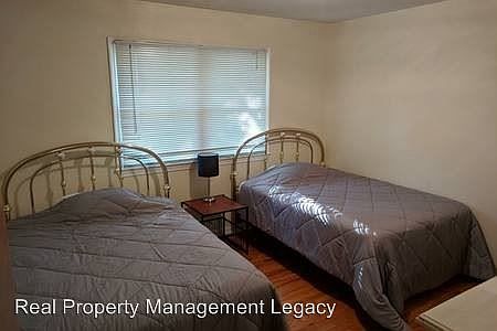 4th image of 1859 S 121st St