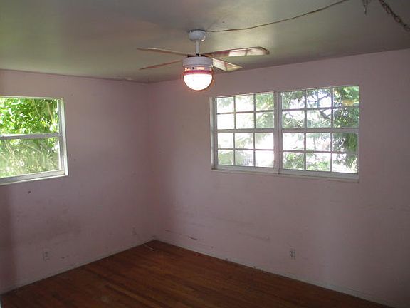 3rd image of 5710 Mary Ln