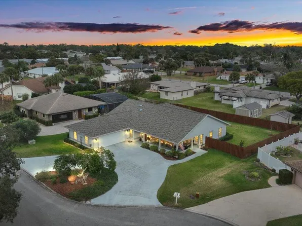 132 Sea St, New Smyrna Beach, FL 32168