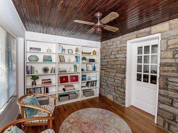 5th image of 2540 Briarcliffe Ave