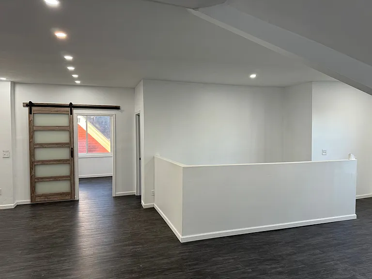 389 Richmond Ave #3 — Photo 1