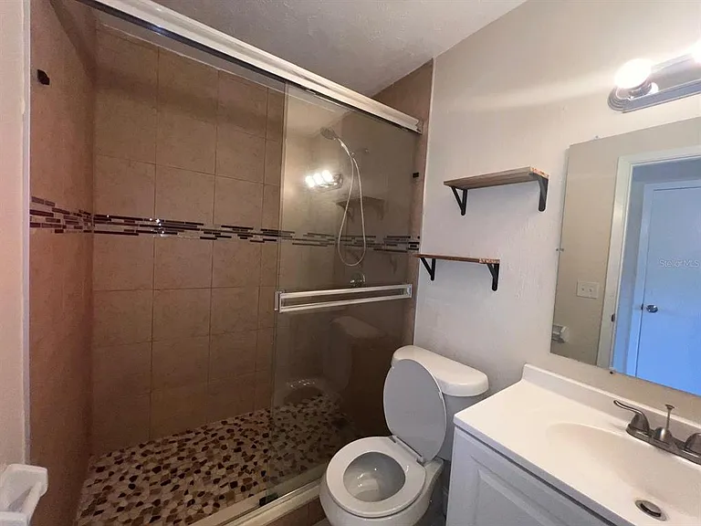 1665 W Oak Ridge Rd #C — Photo 25