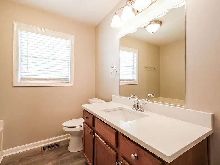 116 Brentwood Ct — Photo 14
