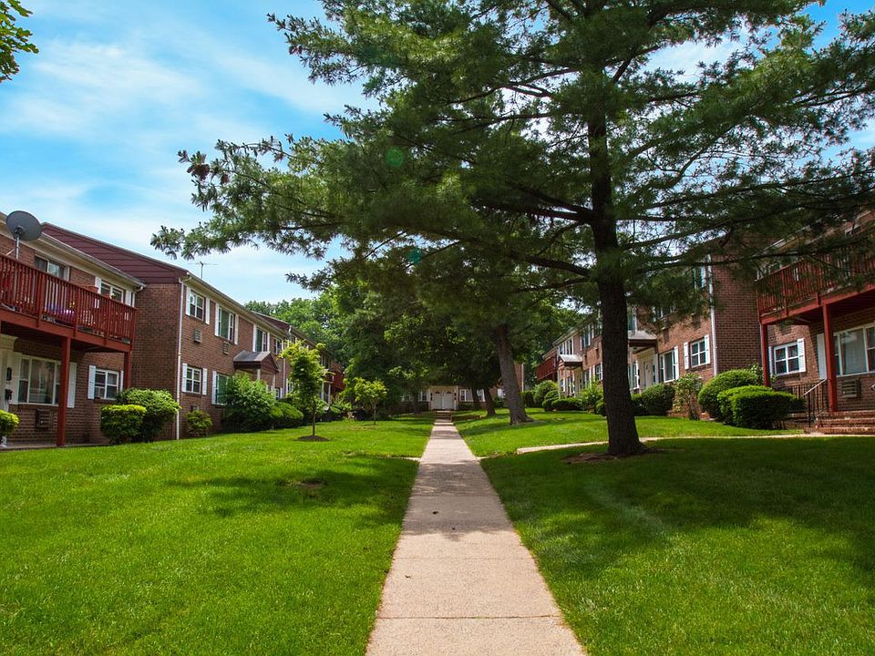 Douglas Gardens Apartments 462a Hamilton St Somerset NJ Zillow