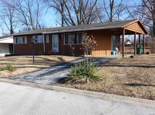 1900 Sawyer Blvd, Saint Charles, MO 63301