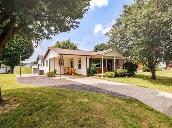 608 Doris Ave, Cave City, KY 42127