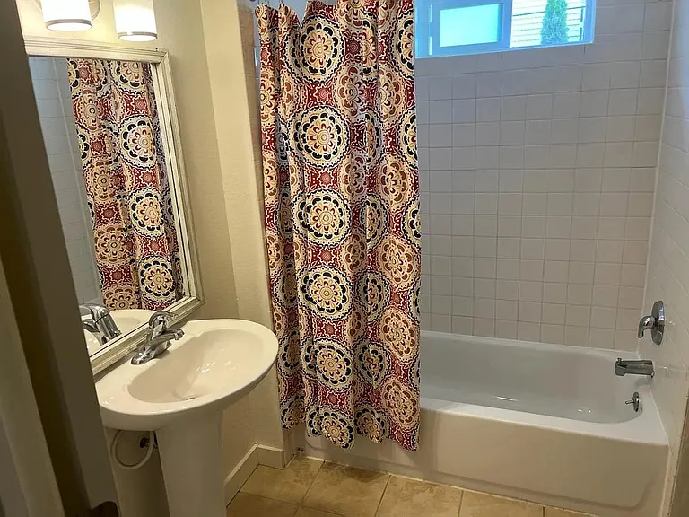 808 E Ermina Ave — Photo 18