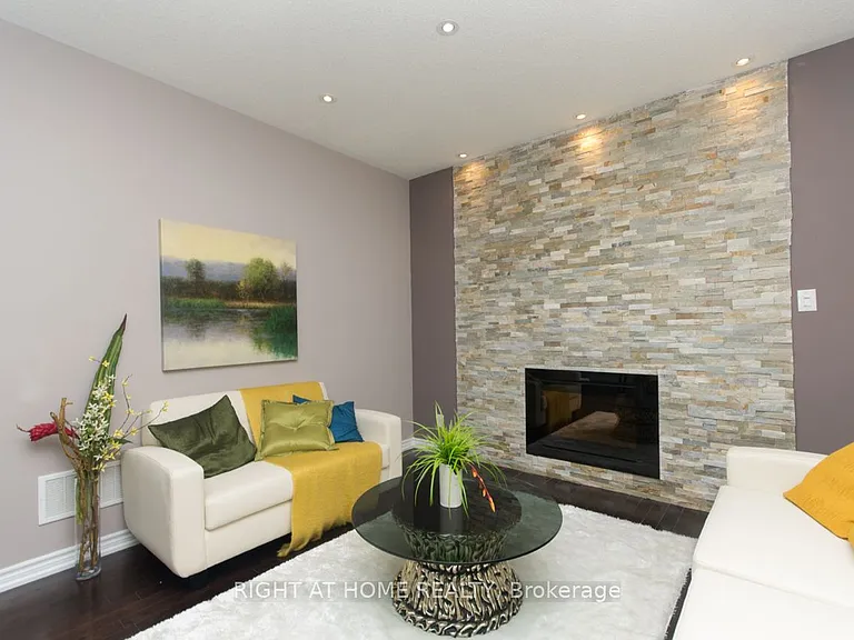 3053 Janice Dr — Photo 2