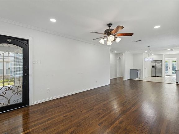 3rd image of 1603 Hollywood Ave