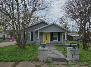 302 S Kaufman St, Mexia, TX