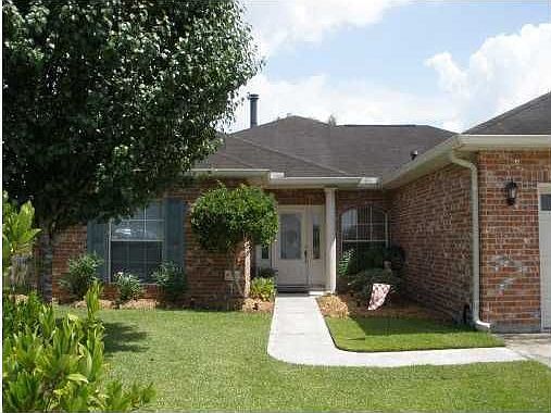 3rd image of 109 Oak Shadow Ct