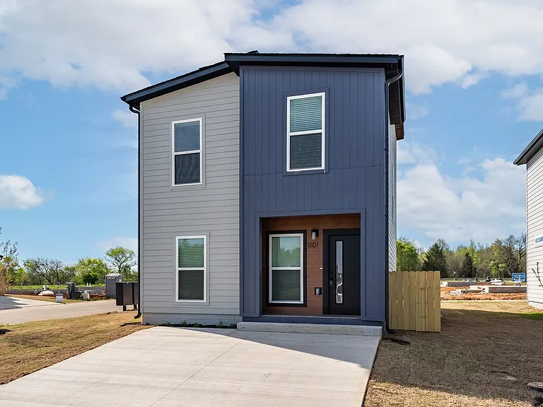 1101 Kentucky Ave — Photo 2