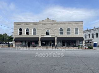 10 & 10A Market St, Barnesville, GA 30204