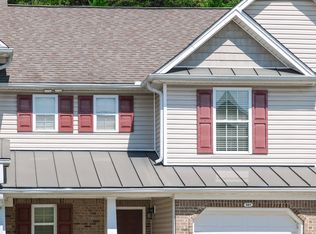 591 Fox Creek Xing #220, Woodstock, GA 30188
