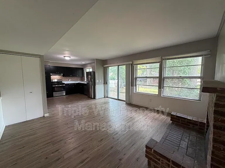 11050 Linnell Dr — Photo 6