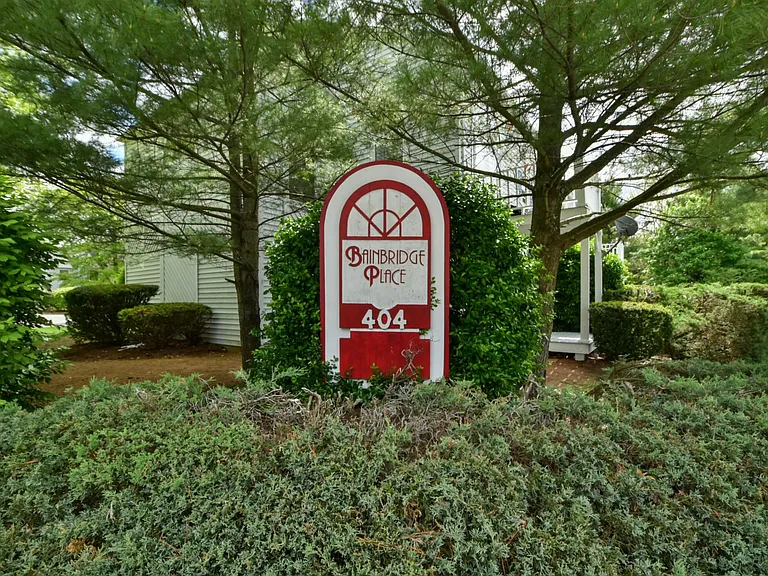404 Bainbridge Ct #A2 — Photo 25