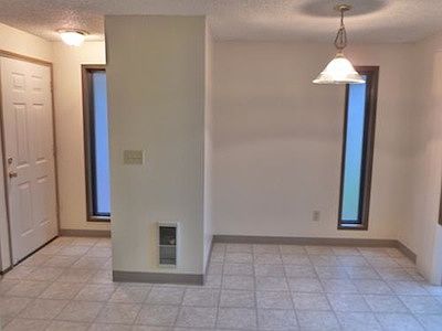 3rd image of 2908 NE 86th Ave