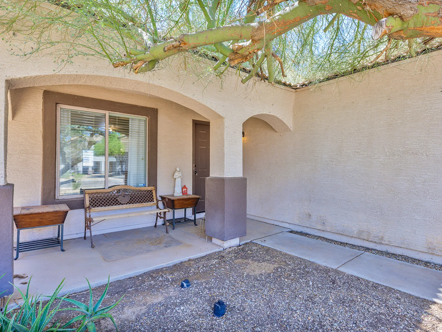 3 bed, 1275 sqft, $2,550 — Photo 2