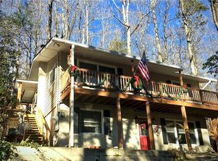 10 Edwards Rd, Cedar Mountain, NC 28718