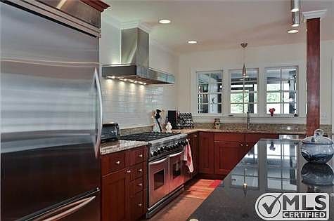 5th image of 2806 Acklen Ave