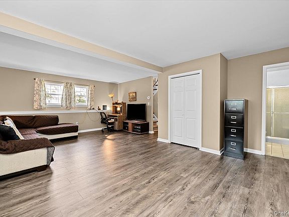 5th image of 152 Highland Avenue