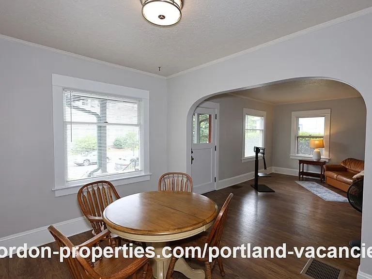 3815 SE 11th Ave — Photo 13