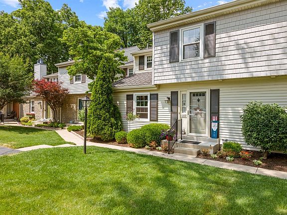3rd image of 1322 Pennsbury Dr