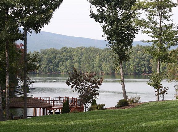 4th image of 194 Harborside Dr
