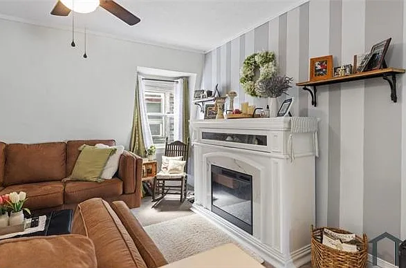 48 Ridge St #2 — Photo 5
