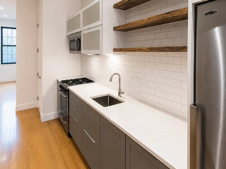 65 Irving Ave #1 — Photo 2