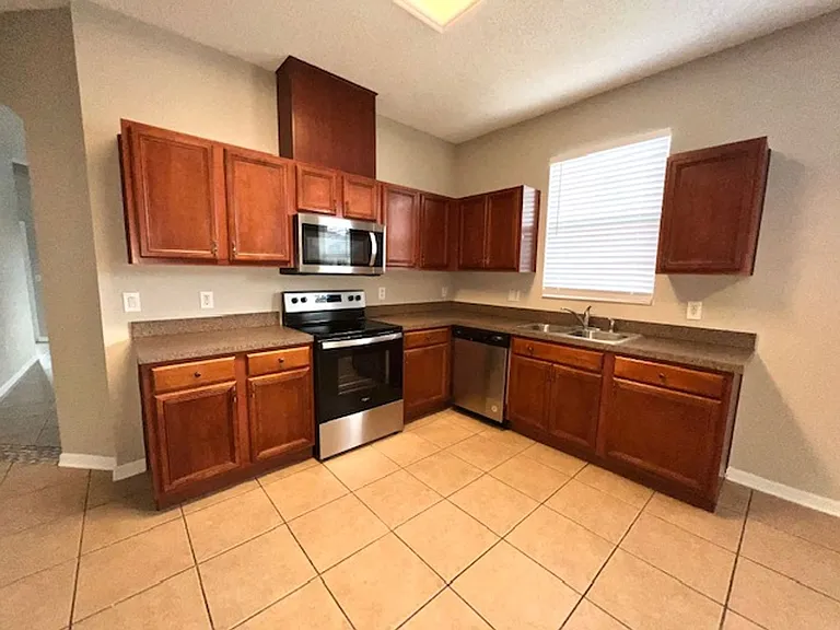 9240 Black Hawk Ct — Photo 9