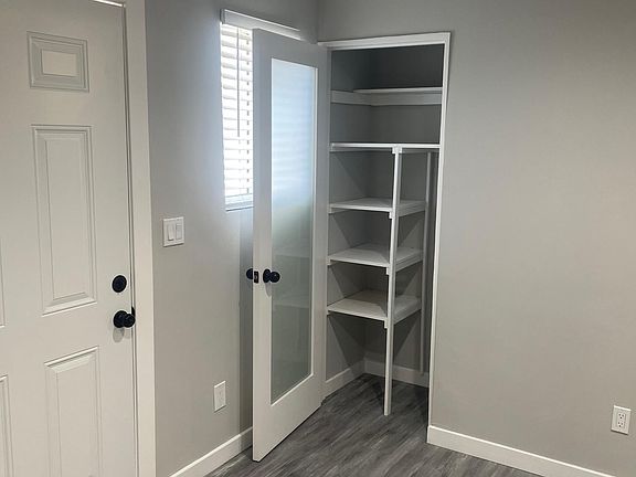 4th image of 5807 Craner Ave