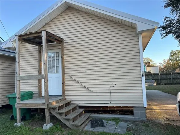 4933 Matherne St #B, Lafitte, LA 70067