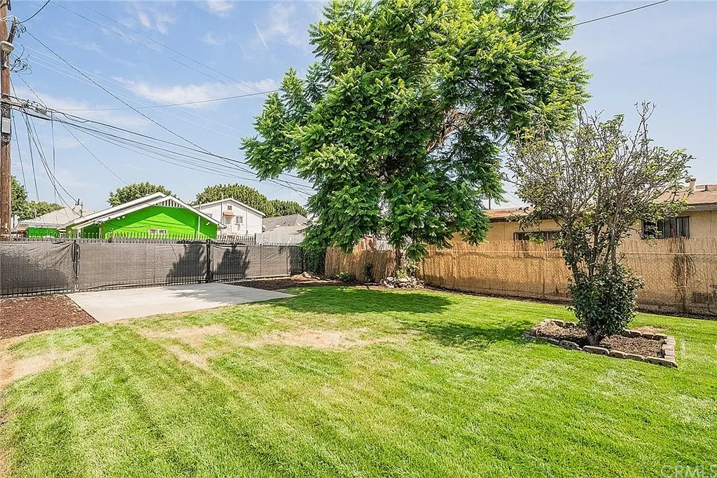 3 bed, 1768 sqft, $3,200 — Photo 2