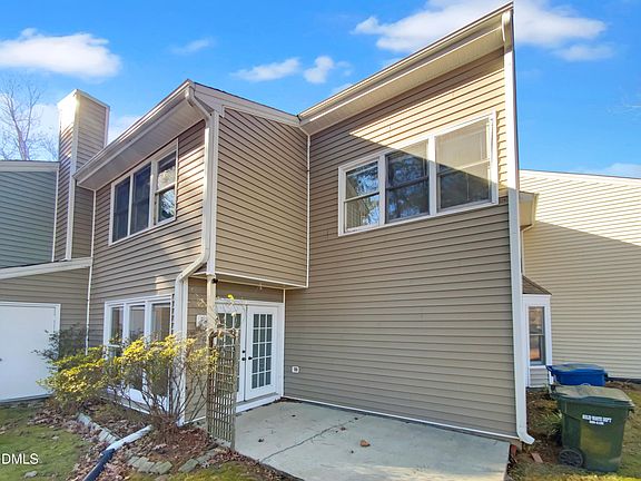5th image of 509 Darby Glen Ln
