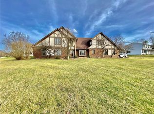 7224 Mountain Trl, Dayton, OH 45459