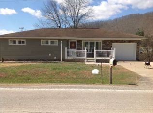 307 Vanhorn Dr, Glenville, WV 26351