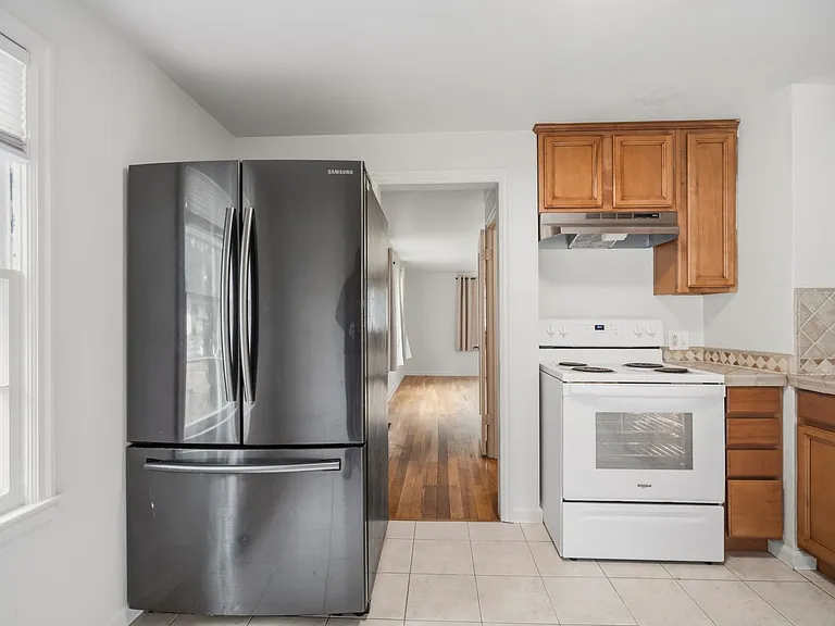 2403 W Everett Ave — Photo 15
